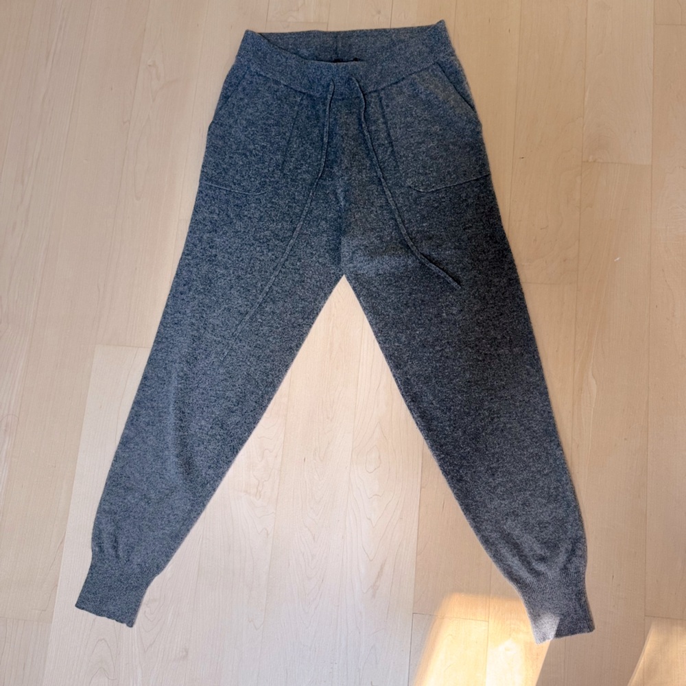 Theory Women’s Cashmere Joggers